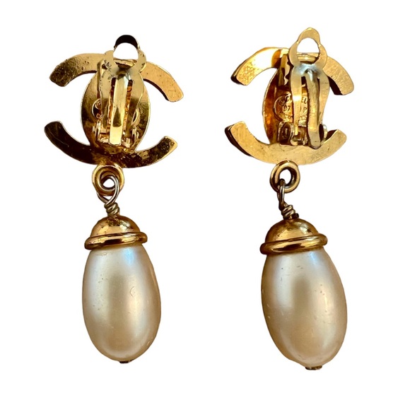 VINTAGE CHANEL 97P CC Crystal Turnlock with Pearl Dangling Earrings - Picture 2 of 7